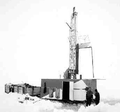 A drill rig at Starfields' Ferguson Lake project.