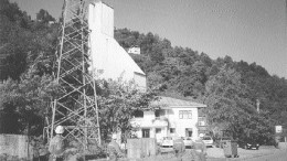 In eastern Turkey, analysts stroll by the headframe of the Cayeli copper-zinc mine, which produced 8,100 tonnes copper and 10,000 tonnes zinc in the second quarter. Inmet Mining owns 55% of the mine and is making a bid for the remaining interest.