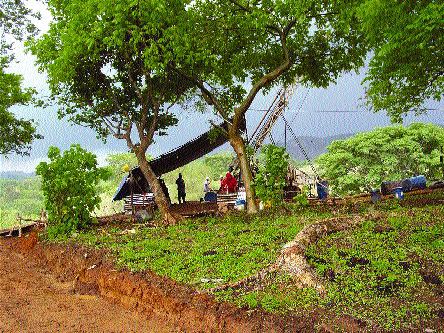 A drill tests Pacific Rim Mining's South Minita gold discovery, part of the company's flagship El Dorado project in El Salvador.