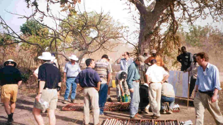 Analysts examine drill core at Loulo in February of 2004.