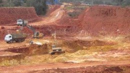VAALDIAM RESOURCESVaaldiam Resources' wholly owned Duas Barras diamond mine in Brazil, with the recovery plant in the background. The mine, which exploits diamond-rich gravels, is slated to produce 25,000 carats this year and 50,000 carats the next.