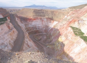 Allied Nevada Gold is working at the Brimstone pit, at the Hycroft mine, to expand the oxide gold and silver resources and test the sulphide zone below the oxides.