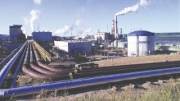 At Suncor Energy's oilsands plant, hydrotransport pipelines are used to deliver the crushed and sized ore to primary extraction.