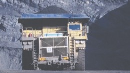 Hauling coal at Teck's Greenhills project, in southeastern B. C. The diversified miner will likely have a difficult time paying down the US$9.8 billion in debt its acquisition of Fording Canadian Coal Trust left it with, especially if metals prices remain weak.