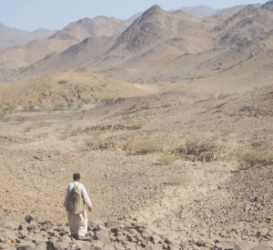 Field traversing in northern Eritrea. Sanu Resources has several promising projects in the emerging gold-rich, volcanogenic massive sulphide belt of western Eritrea.