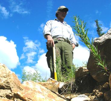 Prospector and H.H. 'Spud' Huestis Award winner Shawn Ryan at the White Gold discovery outcrop in the Yukon. Photo by The Northern Miner