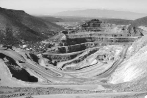 Local opposition groups say New Gold's Cerro San Pedro gold-silver mine (above) is an environmental disaster and a threat to water resources.