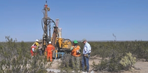 Blue Sky Uranium exploration manager Bruce Smith with drillers at Anit.