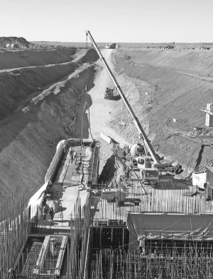 Construction work in 2007 at Ivanhoe Mines and Rio Tinto's Oyu Tolgoi coppergold project in Mongolia, about 550 km south of the capital, Ulaanbaatar.