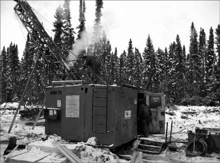 Drillers working in -40 C conditions at PC Gold's Pickle Crow gold project in northwestern Ontario. Photo credit: PC Gold