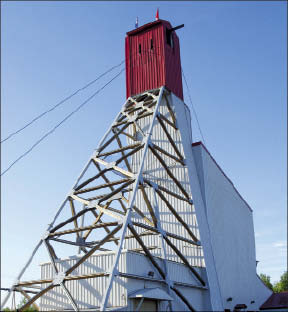 The headframe at Richmont Mines' Beaufor gold mine, 25 km northeast of Val d'Or, Que. Photo by Richmont Mines