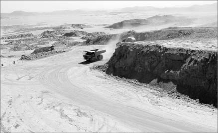 Machinery at La Mancha Resources' Hassai gold mine in northeastern Sudan. Photo by La Mancha Resources