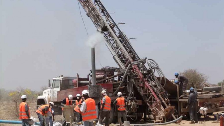 Drillers at work at Riverstone Resources' Karma gold project 100 km northwest of Ouagadougou, Burkina Faso. Photo by Riverstone Resources