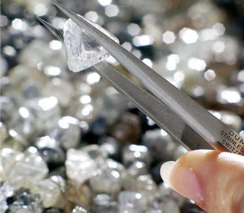 A rough diamond at the Harry Oppenheimer House in South Africa. Photo by Anglo American