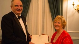 University of Toronto emeritus professor Tony Naldrett with Judith Kinnaird, incoming president of the Society of Economic Geologists, recognizing him as a senior fellow of the organization. Photo by Virginia Heffernan