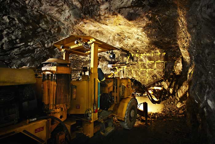Working underground at Hudbay Minerals' 777 copper-zinc-gold-silver mine in Flin Flon, Manitoba. Credit: Hudbay Minerals.