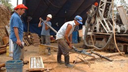 Drillers at Pacific Rim Mining's El Dorado gold project in El Salvador before exploration stopped in 2008. Source: Pacific Rim Mining