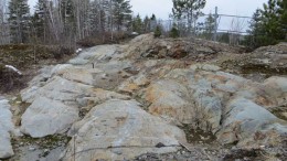 An outcrop at Sudbury Platinum's Aer-Kidd nickel-copper-PGM project in Sudbury, Ontario. Credit: Transition Metals