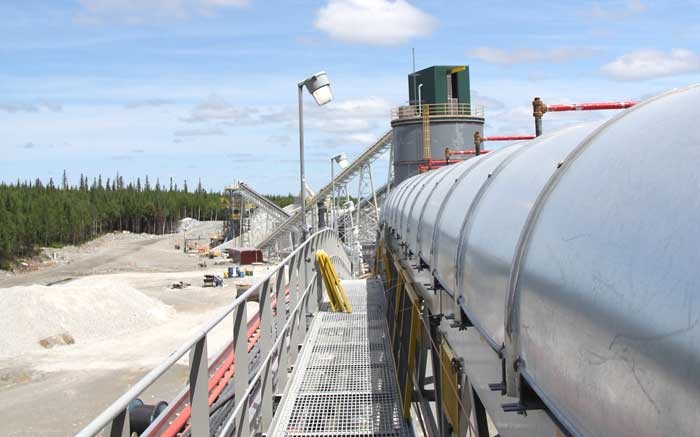 Facilities at at RB Energy's Quebec Lithium mine, 60 km north of Val-d'Or, Quebec. Credit: RB Energy