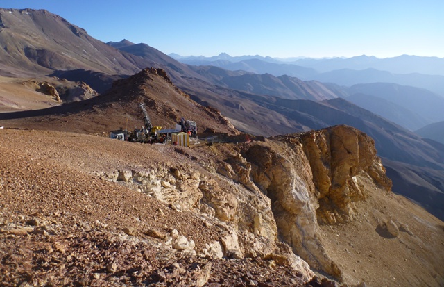 A drill rig on the discovery hole at Barrick Gold's Alturas gold project in Chile. Credit: Barrick Gold