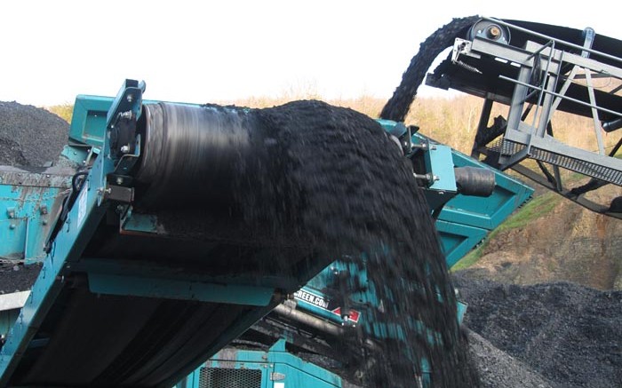 Coal is sent to a stockpile area by conveyor belt. Source: NovaDx Ventures