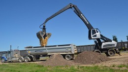 A truck receives a load at Victory Nickel's Seven Persons frac sand processing plant near Medicine Hat, Alberta. Photo by Matthew Keevil.