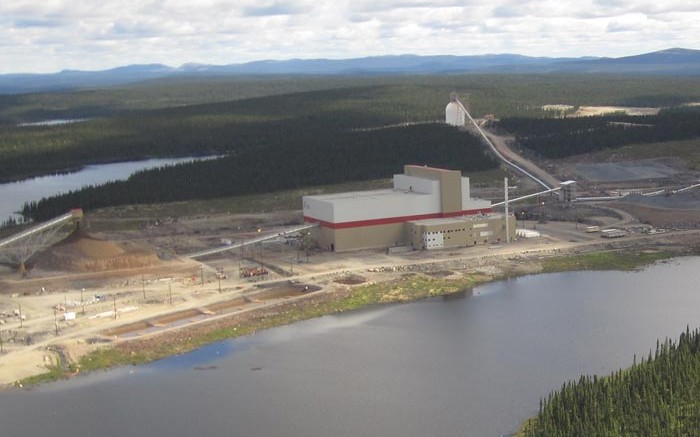 The concentrator building at the now-shuttered Bloom Lake iron ore mine, photographed in 2010 when it was in operation. Credit: Consolidated Thompson Iron Mines