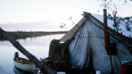 Camp on the bank of “Dana River” (now officially named Riviere Pauschikushish Ewiwach) in the Evans Lake area of northwestern Quebec during the summer of 1958. Photo by Harold Linder.