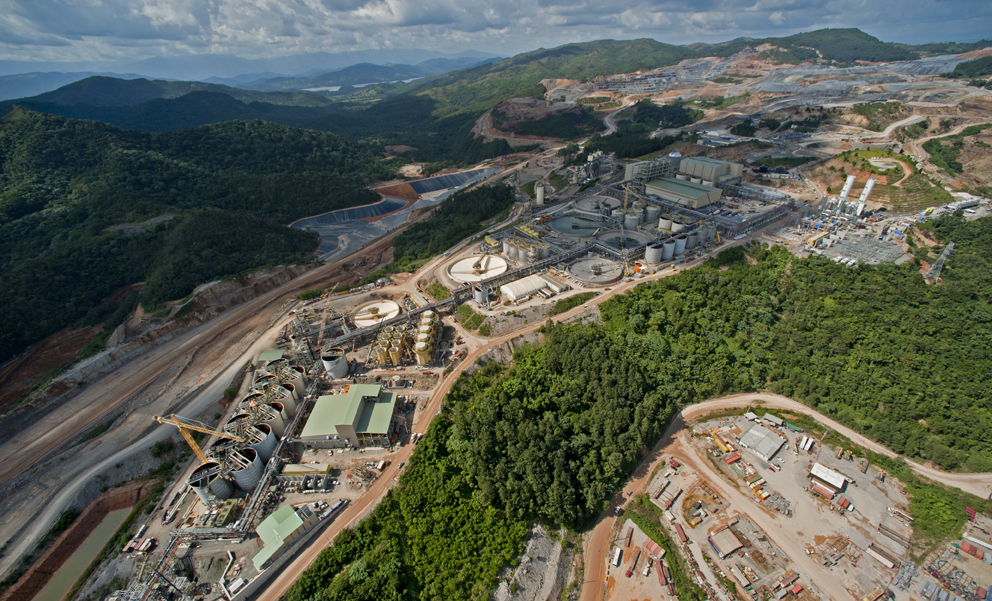 An aerial view of the milling facilities at the Pueblo Viejo gold mine. The mine is held 60% by Barrick Gold and 40% by Goldcorp. Credit: Goldcorp