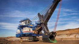 An electric shovel at the Fort Hills oilsands project, 90 km north of Fort McMurray, Alberta. The project, which produced first oil in January, is owned by Suncor Energy (53.06%), Total E&P Canada (26.05%) and Teck Resources (20.89%). Credit: Suncor Energy.