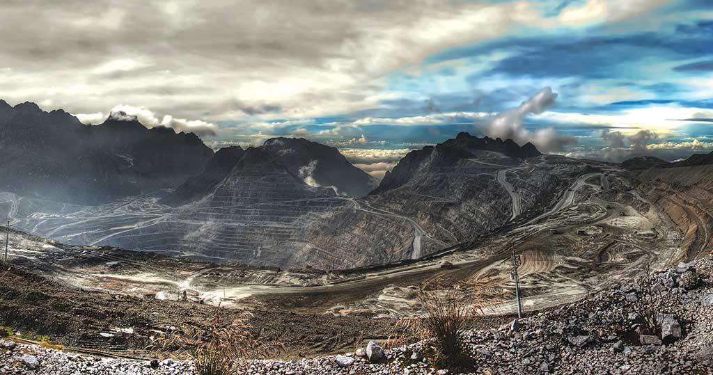 A panorama of Freeport-McMoRan’s Grasberg gold-copper mine West Papua, Indonesia. Photo by Richard Jones.