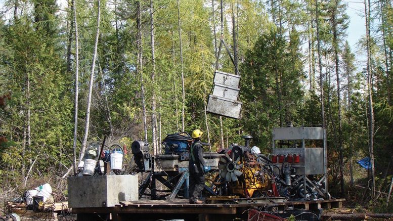 A helicopter moves equipment at Zenyatta Ventures’ Albany graphite project in 2013. Credit: Zenyatta Ventures.