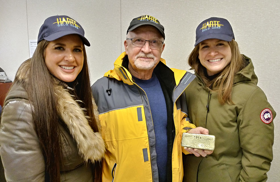 Stephen Roman (middle) and daughters Abianna Roman (left) and Kristina Roman (right). Photo by Trish Saywell.