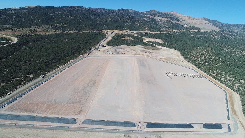 The completed heap-leach pad at McEwen Mining’s Gold Bar gold mine in Nevada. Credit: McEwen Mining.