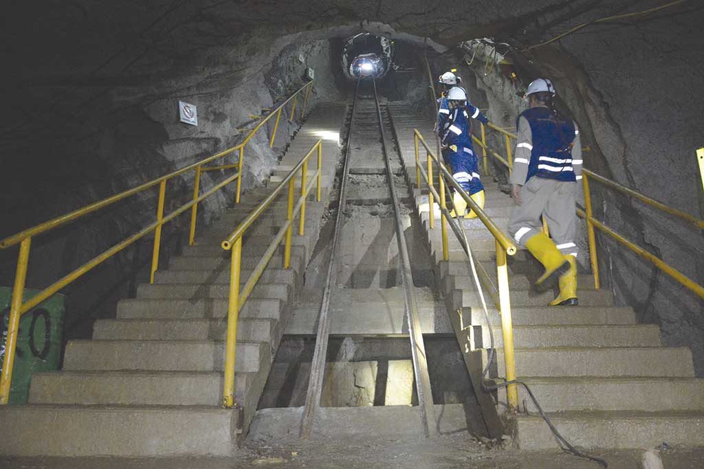 Workers underground at Gran Colombia Gold’s Segovia gold mine in Colombia. Credit: Gran Colombia Gold.