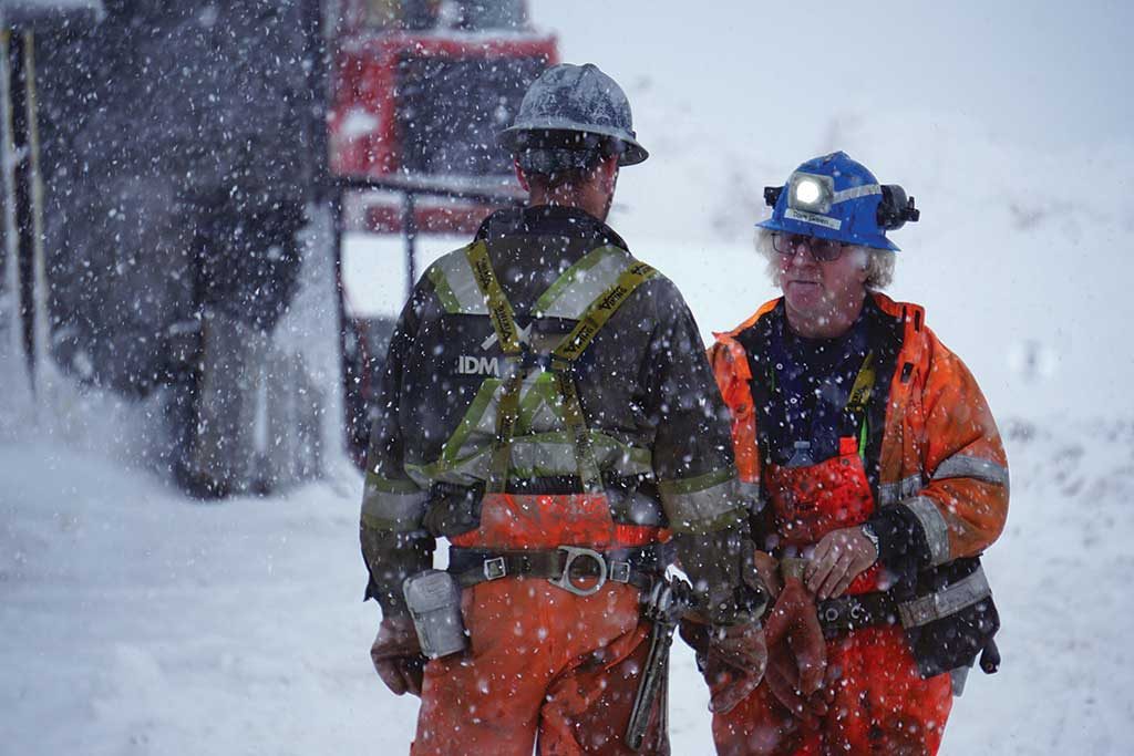 The second place winner shows the “passing of wisdom between generations” on-site. Credit: IDM Mining.